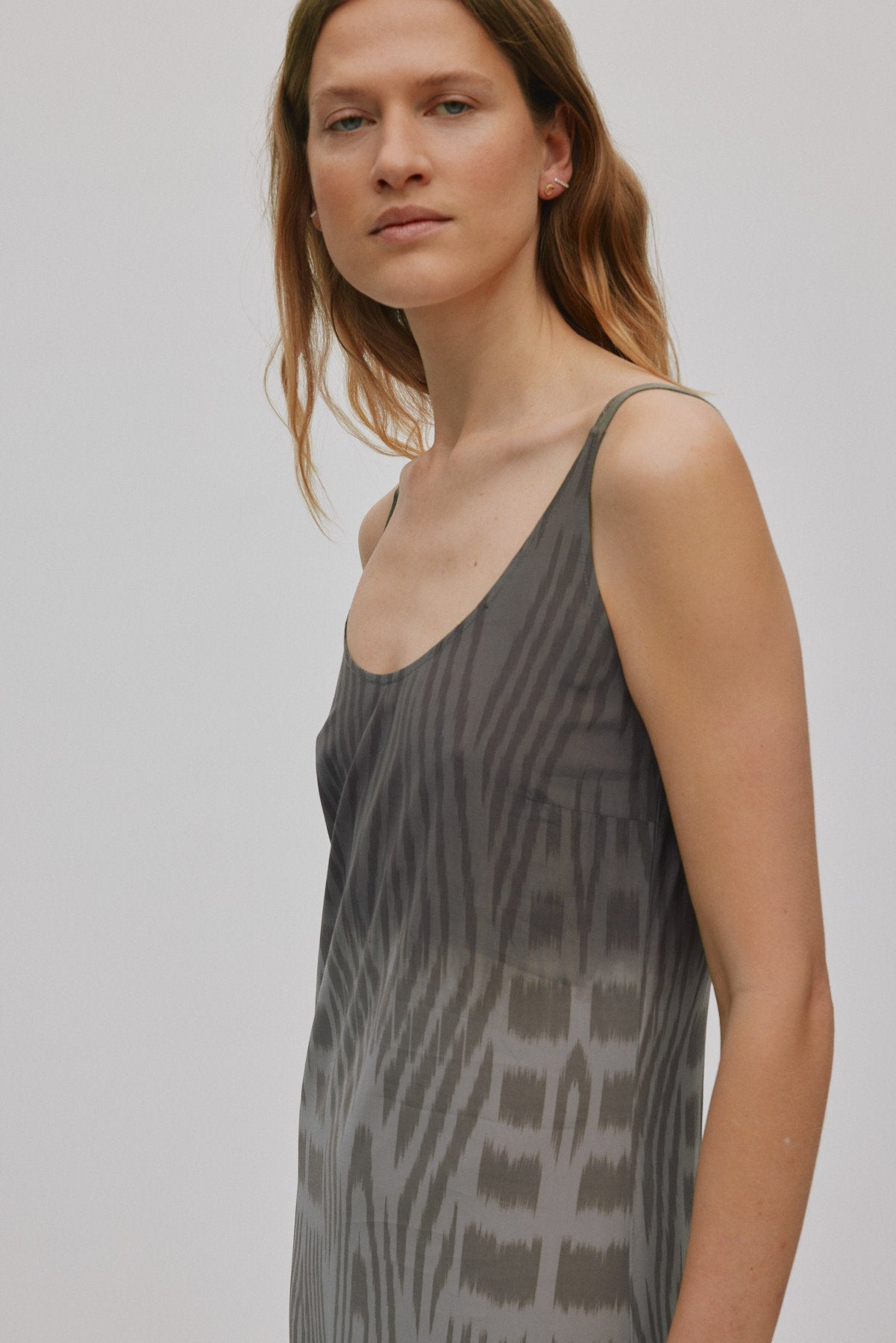 Maice - Ombre ikat slim string dress I Asphalt combo