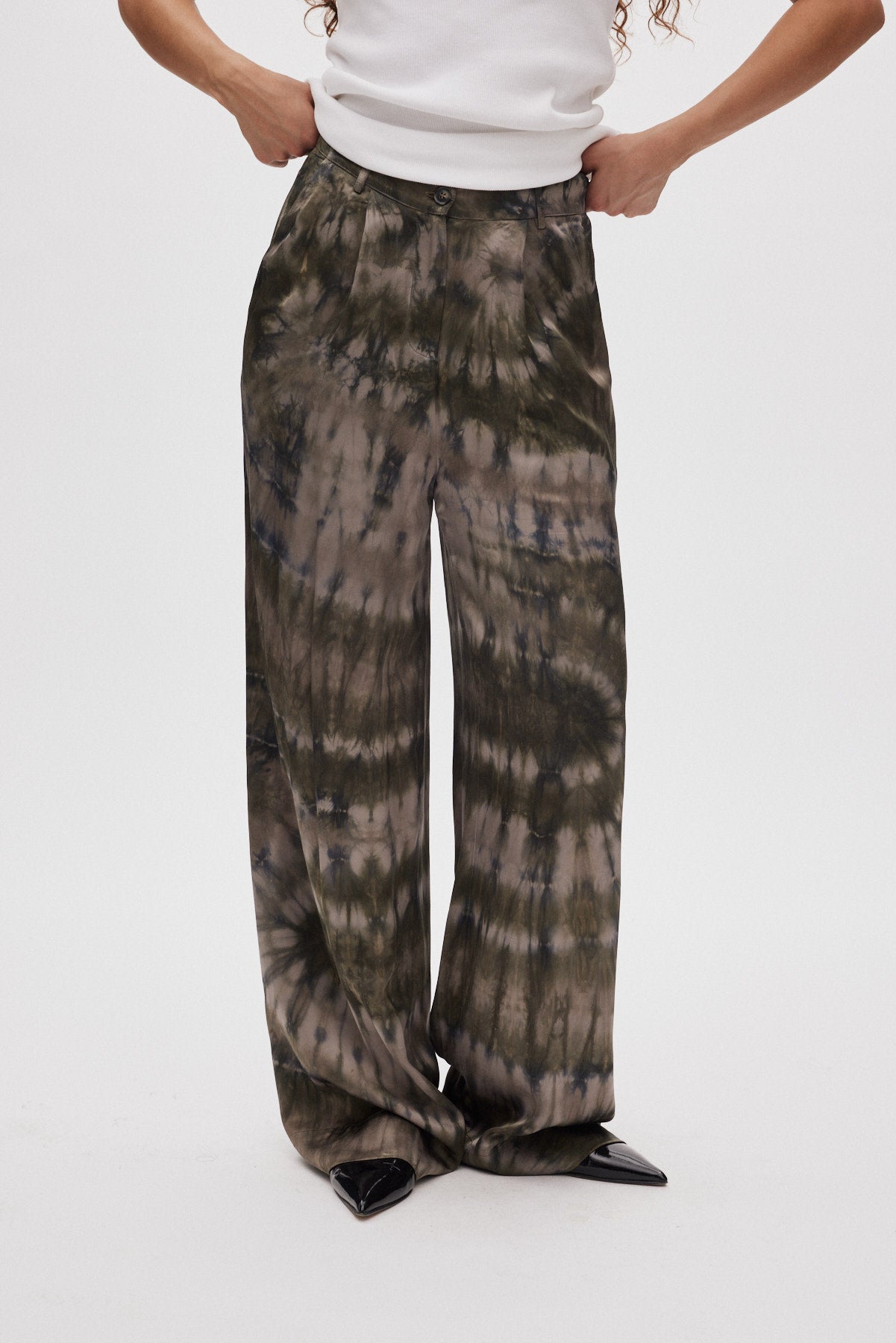 Briana - Lava pleat wide pants I Grey green combo