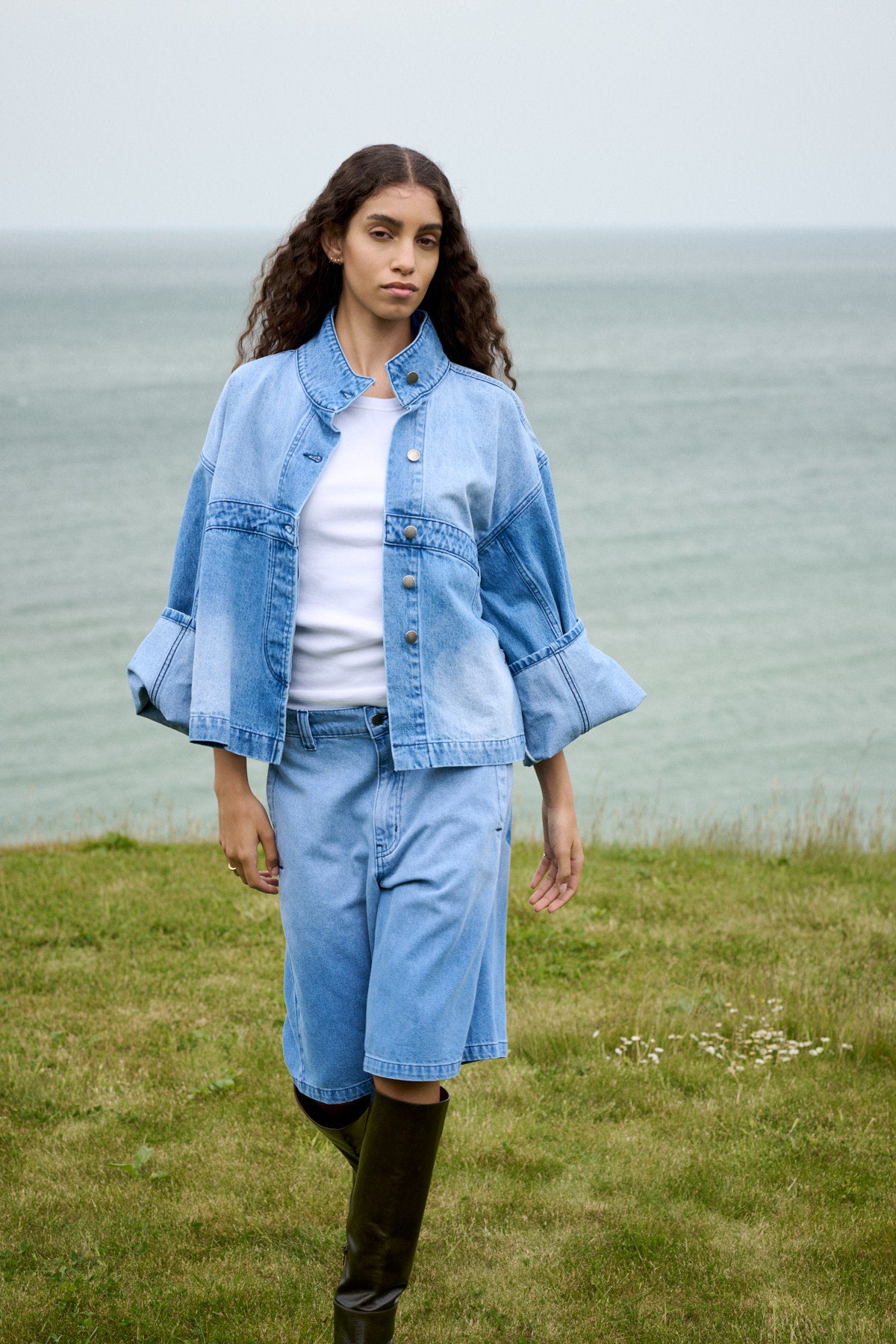 Raha - Denim light wide shorts I Light washed denim