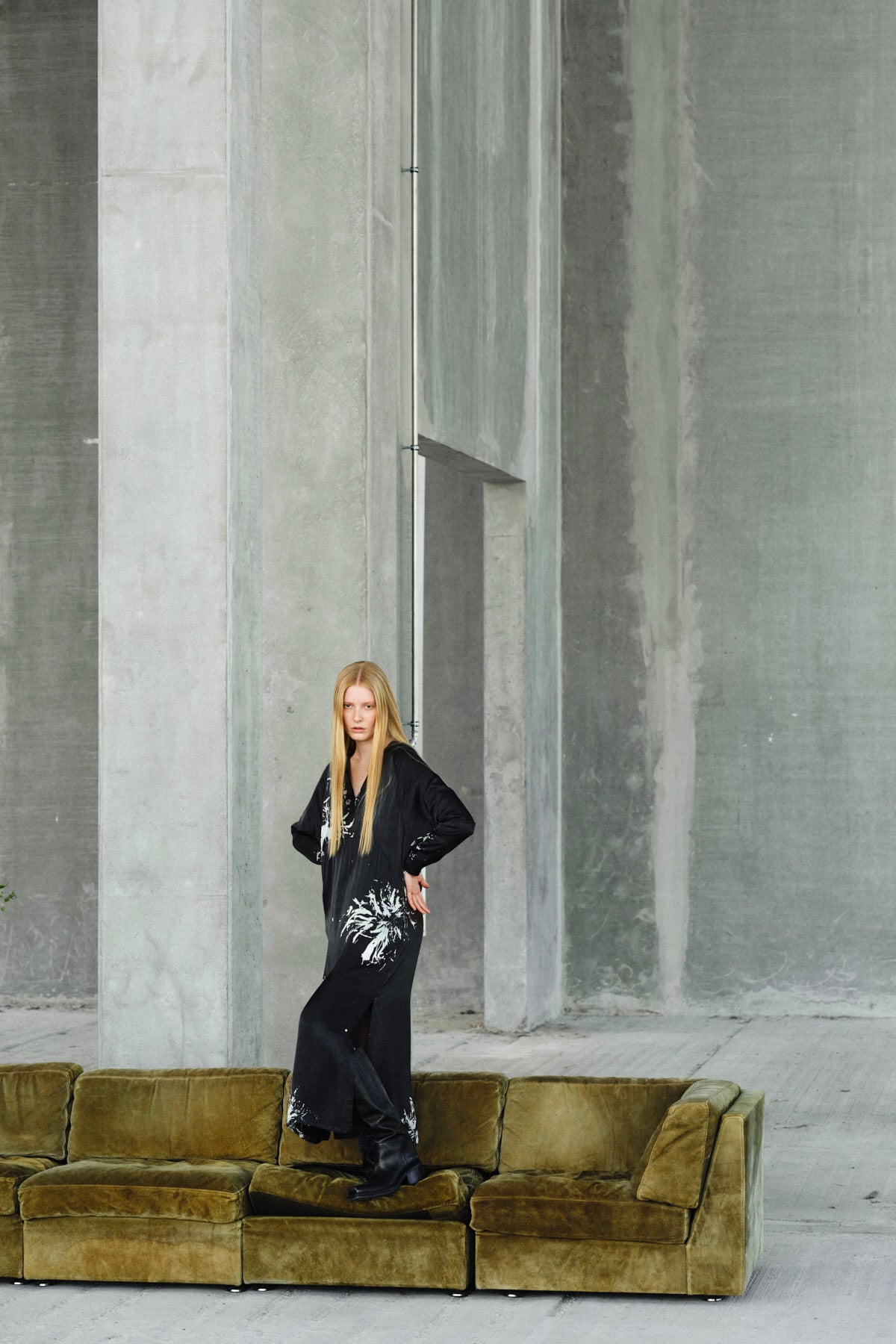 Helma - Lumière kaftan I Iron grey