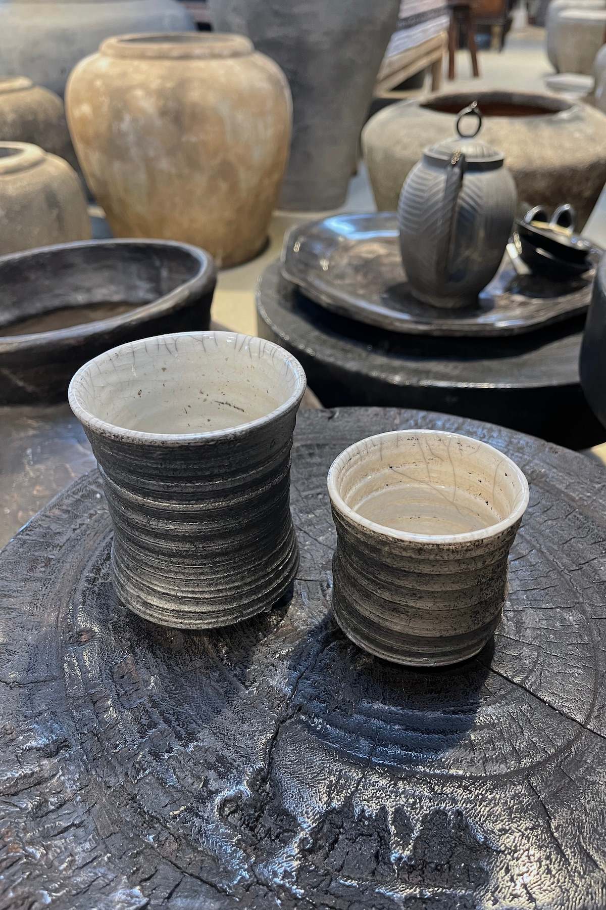 Handmade raku cup I Medium - Visby Ceramics I Dark Grey