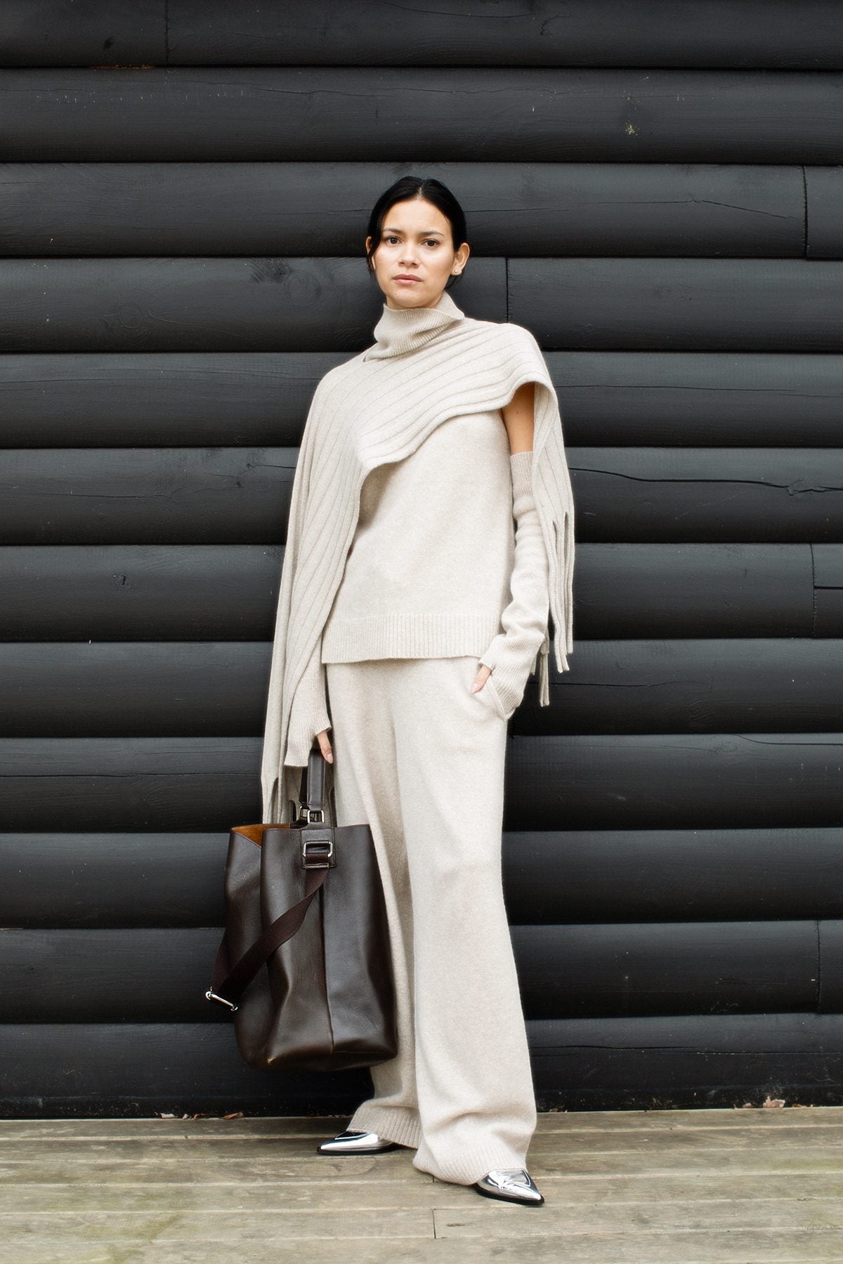 Daya - Leather large bucket bag I Coffee