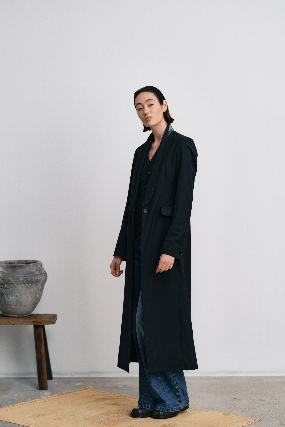 Talma - Smooth tailoring long jacket I Black
