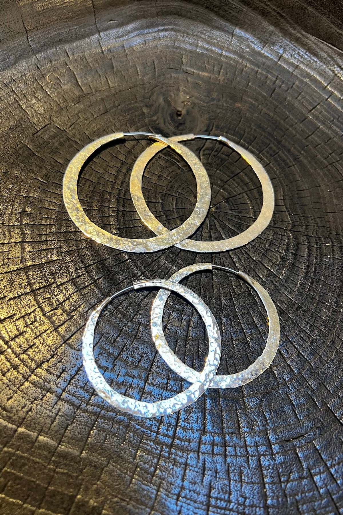 Nafsu - Hammered hoop L I Silver