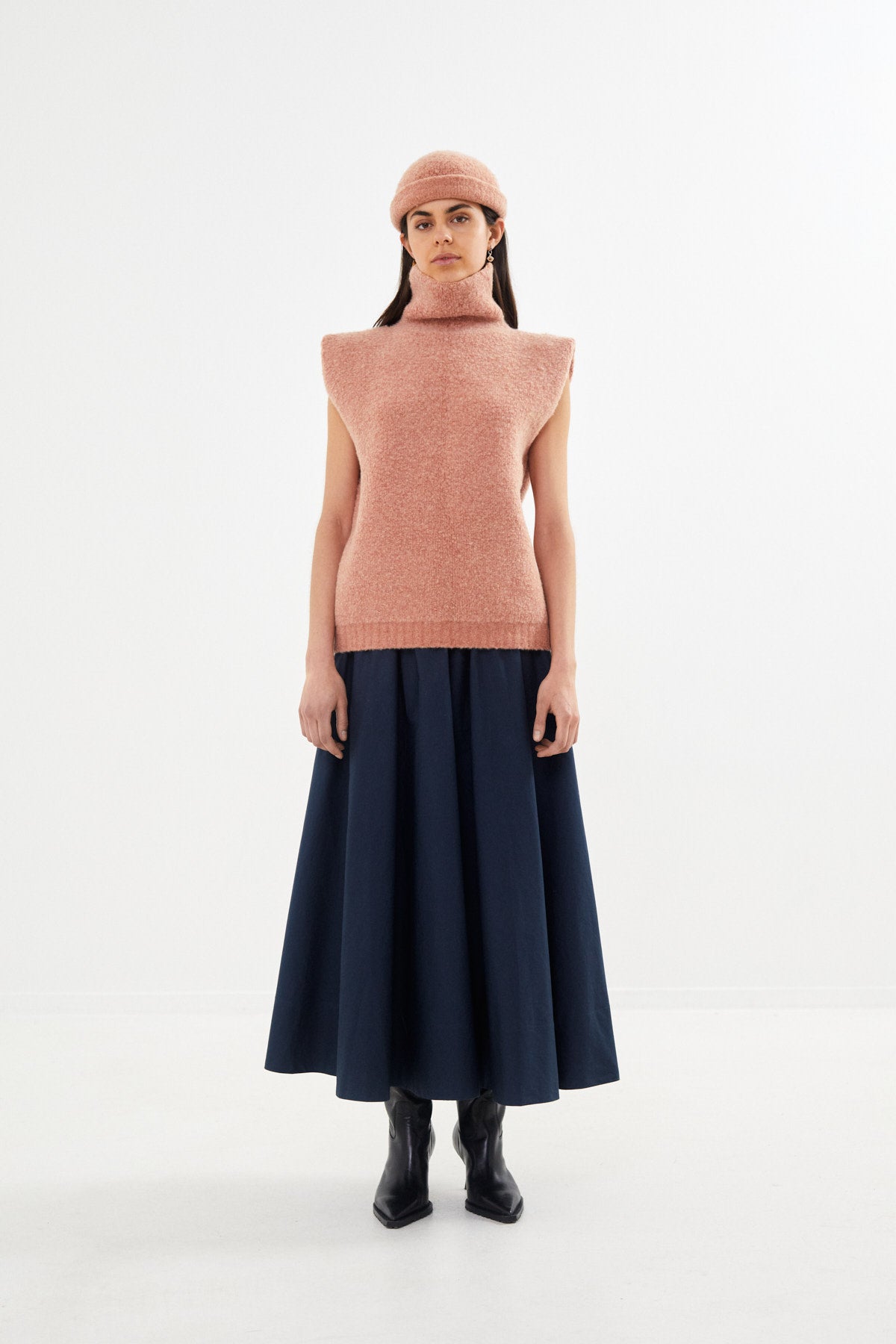 Sheep knit vest - Rumi I Peachy