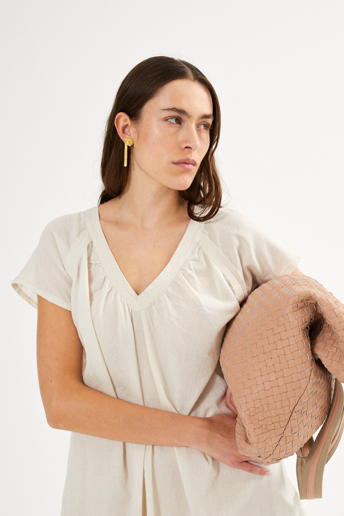 Cotton V-neck short dress - Divine I Black