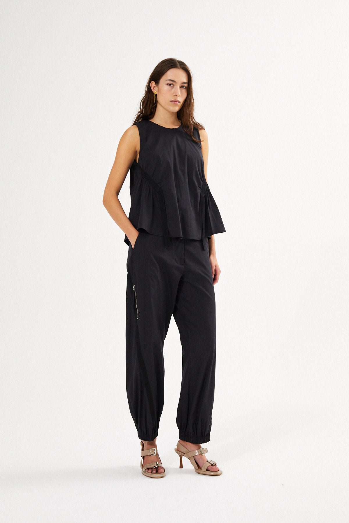 Papery gathered top - Aio I Black