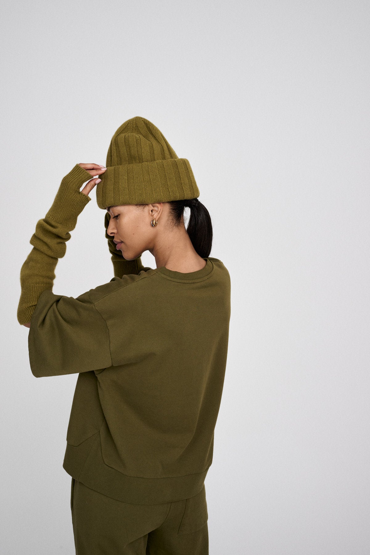Narah - Sweat top I Dark Olive