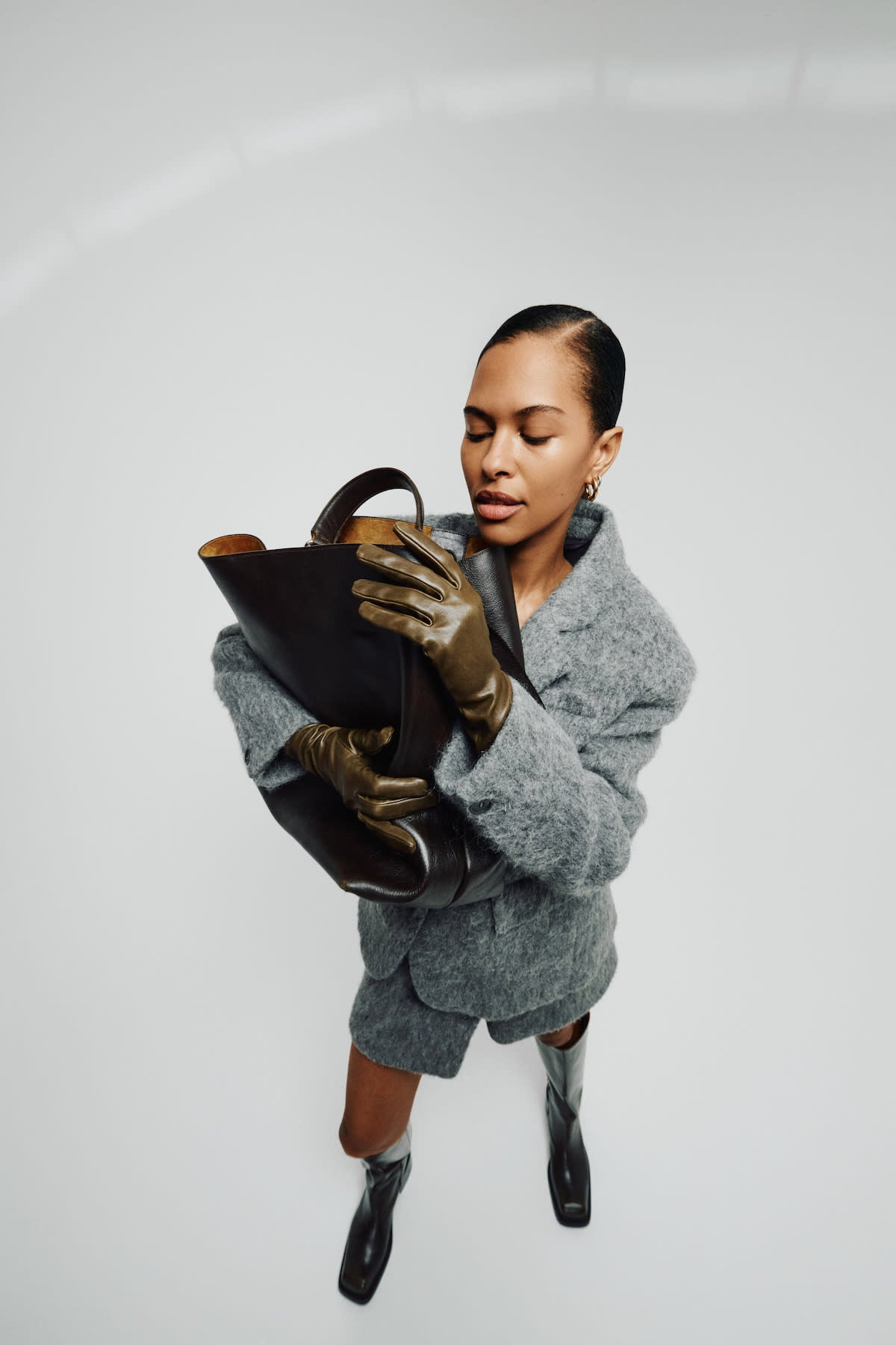 Daya - Leather large bucket bag I Coffee