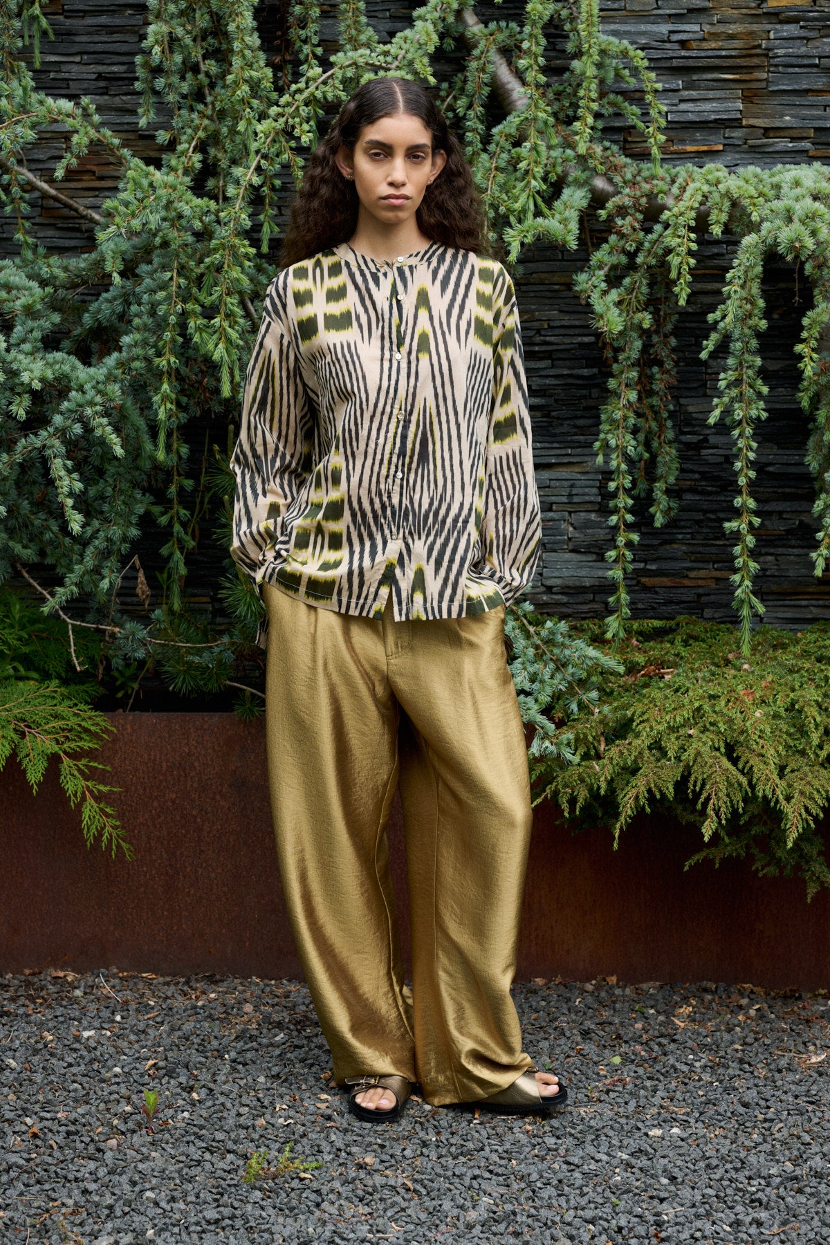 Sibyl - Ikat voile shirt I Forest pink sand