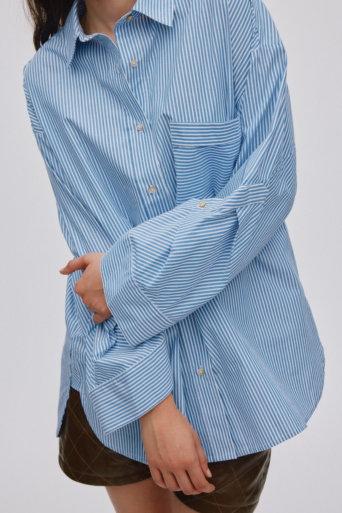 Bobbies - Quilt stripe oversize shirt I Blue white stripe