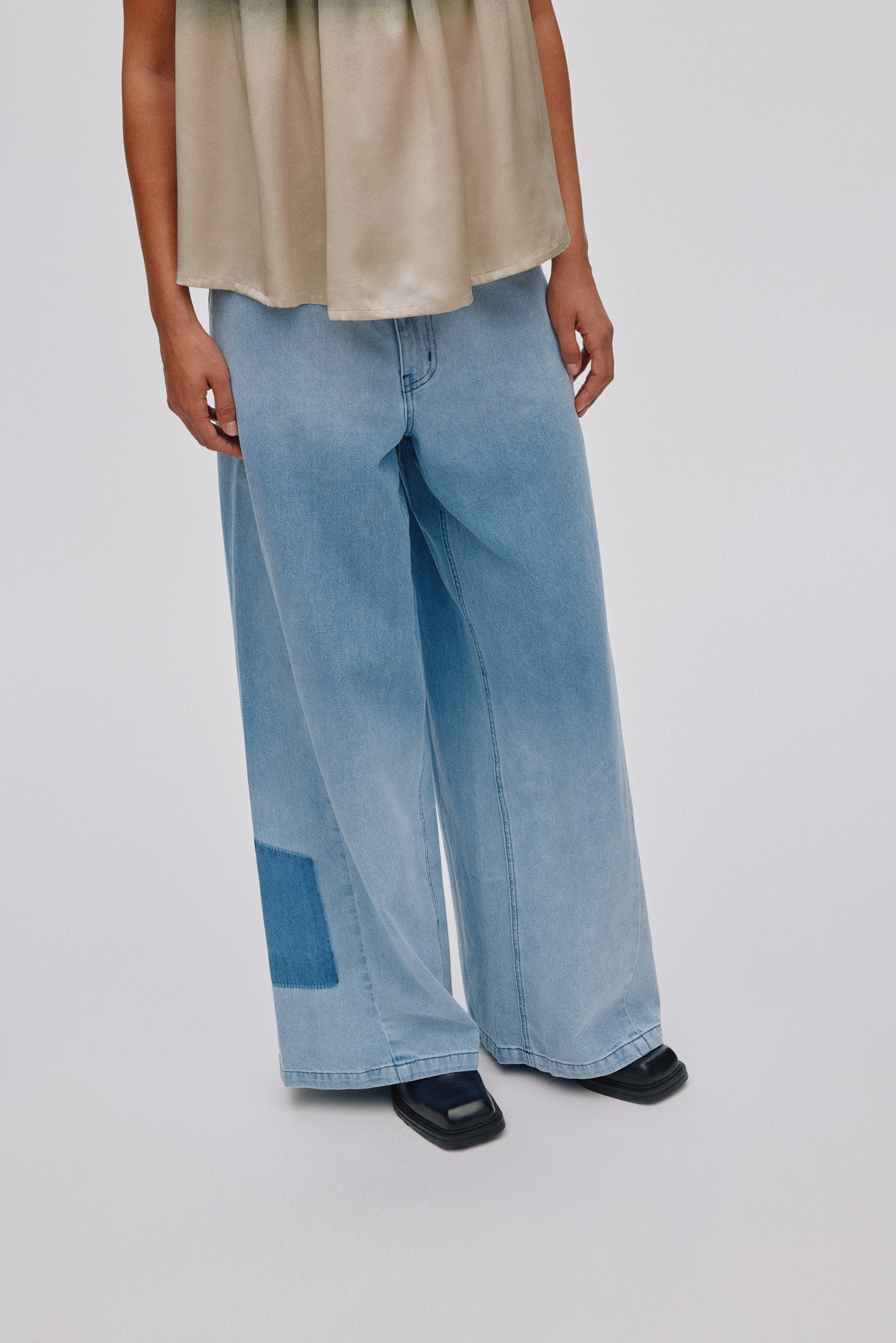 Lane - Light denim wide leg pants I Light washed denim
