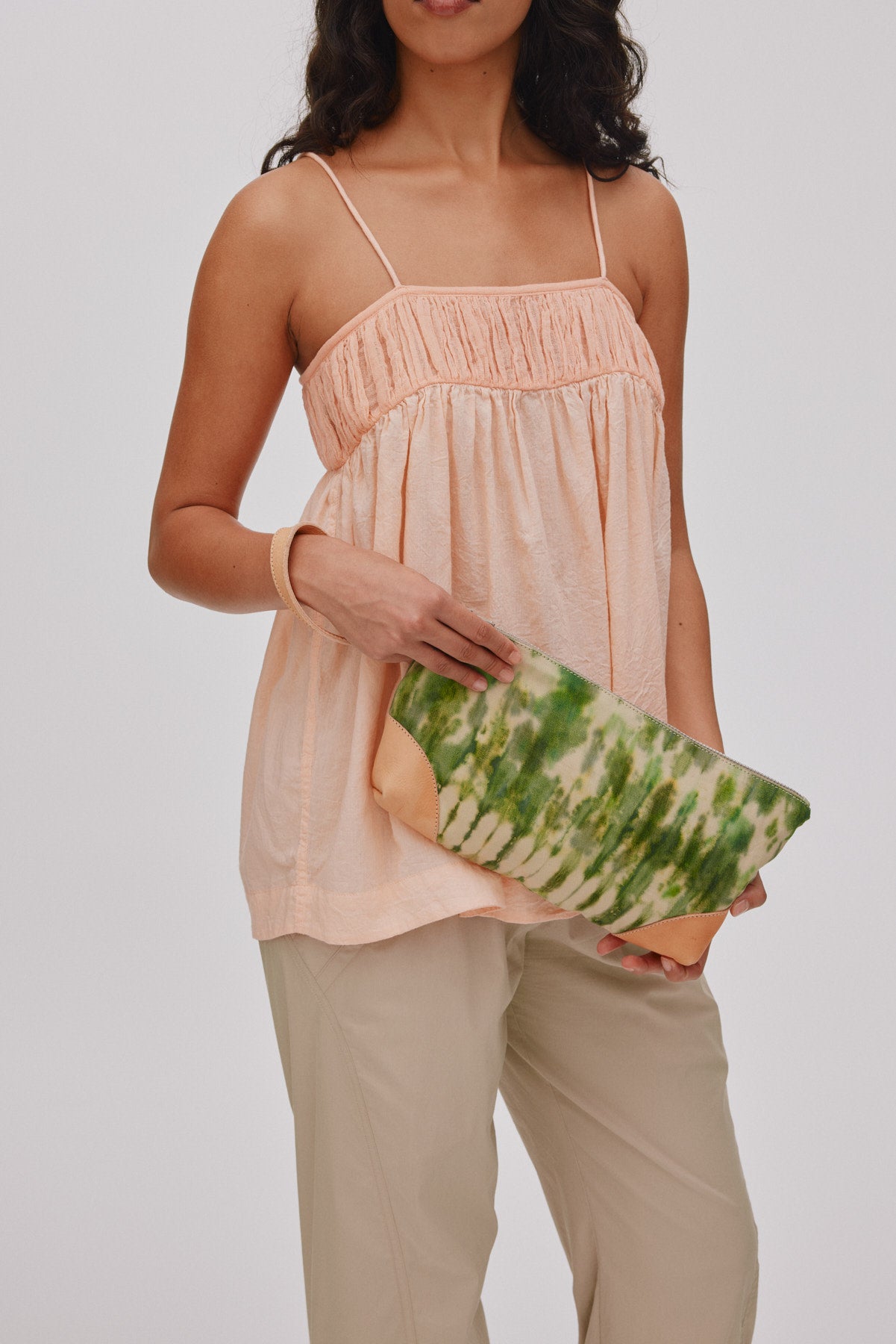 Cecia - Fossil clutch leather details I Army combo