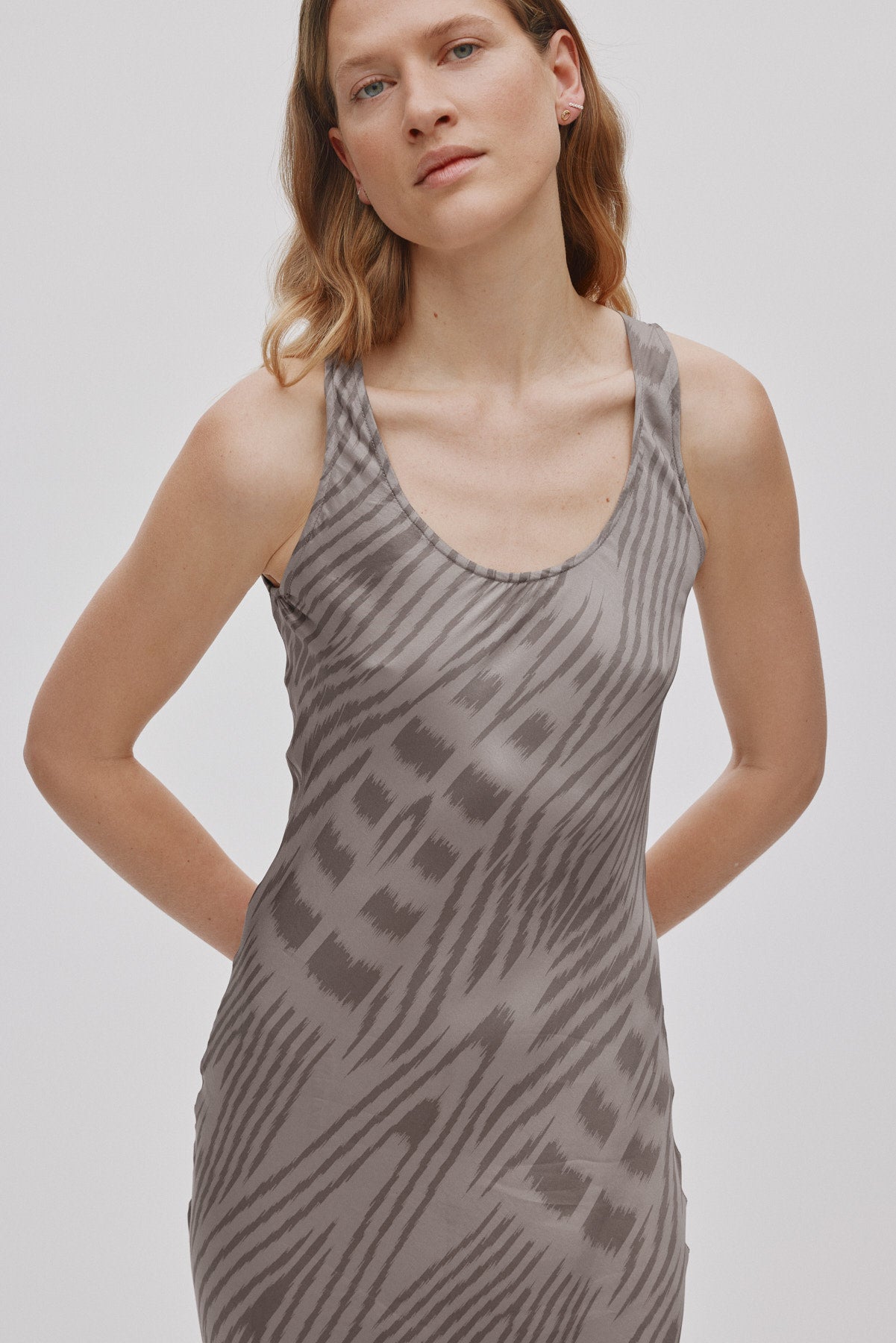Lavan - Ombre ikat bias dress I Asphalt combo