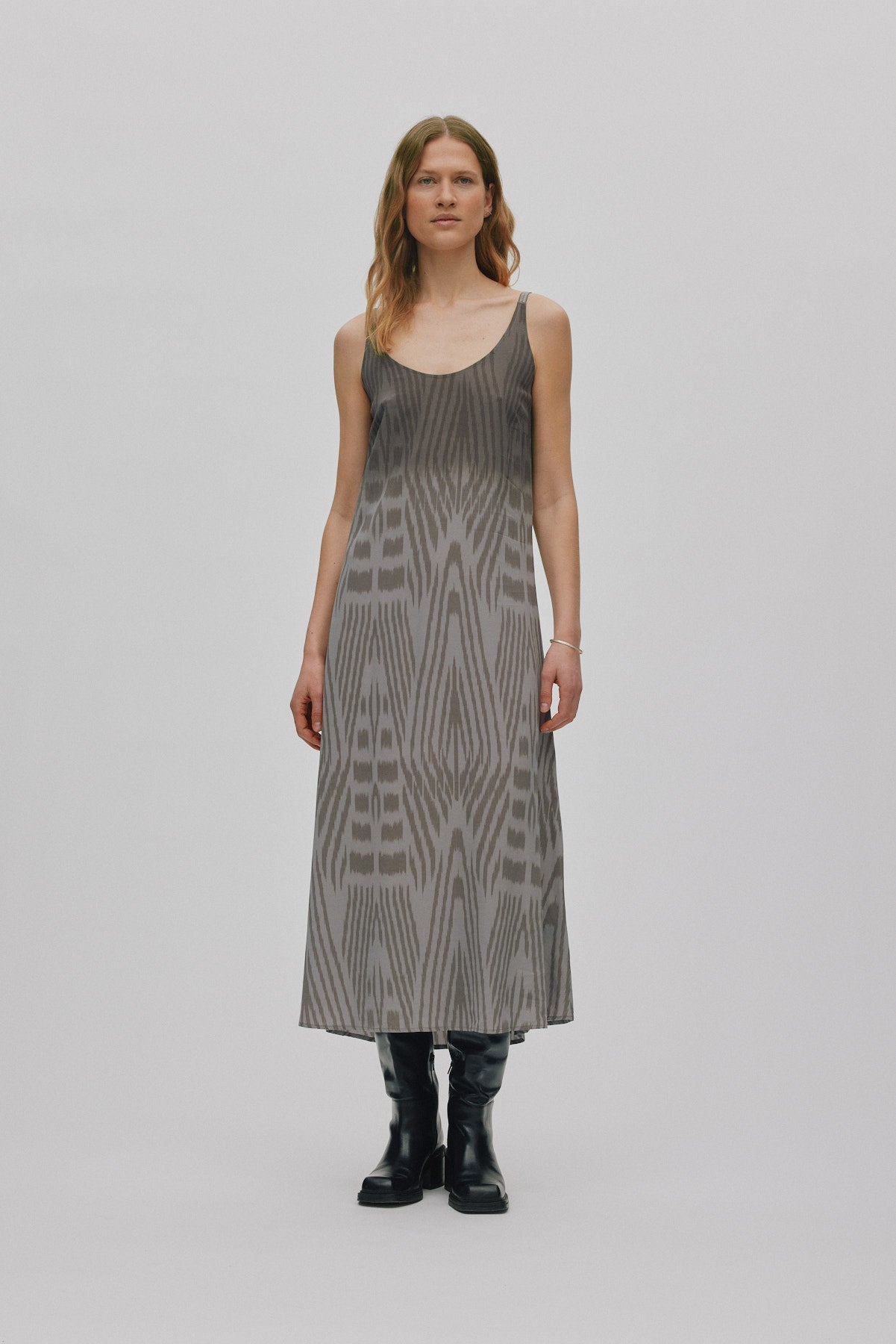 Maice - Ombre ikat slim string dress I Asphalt combo