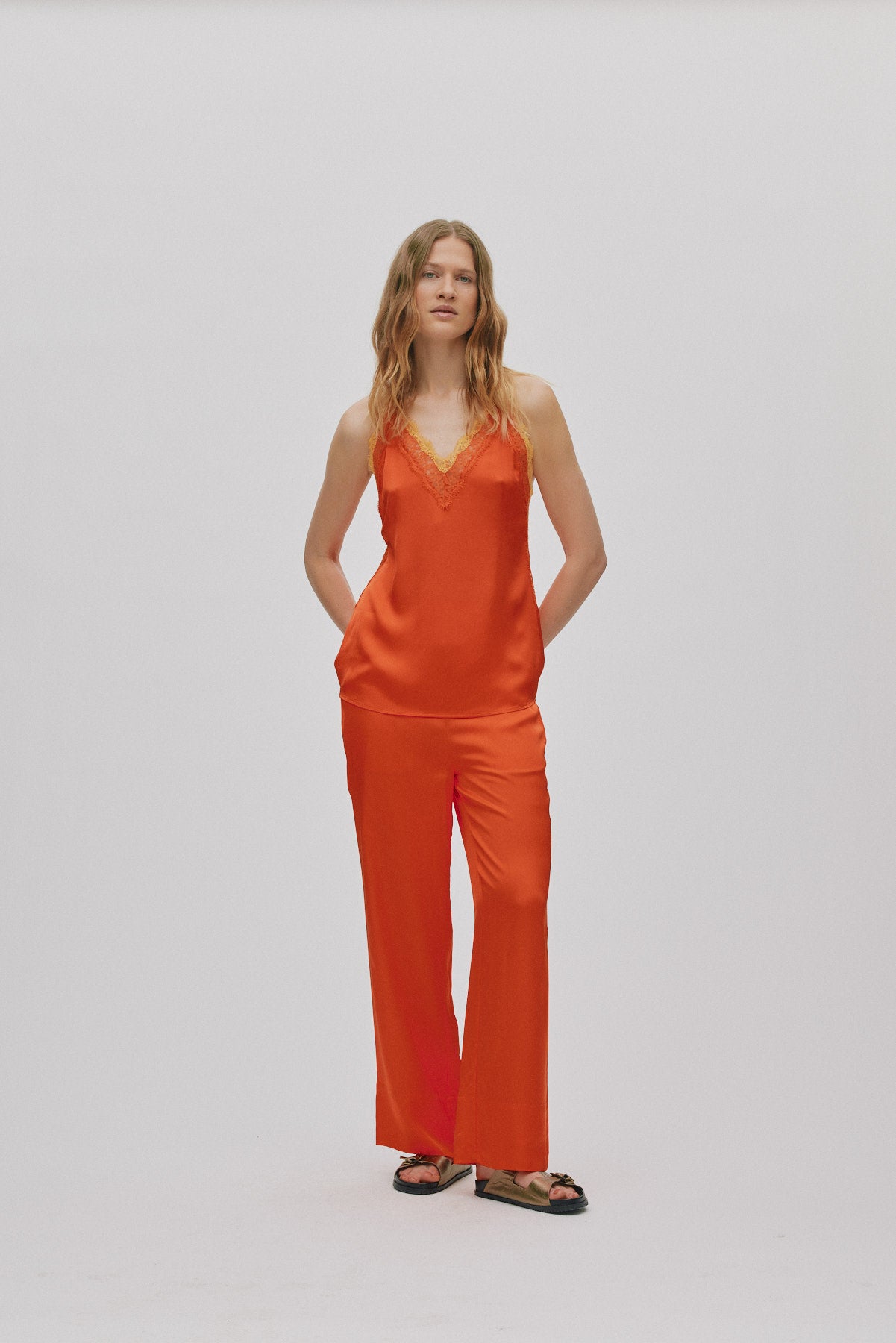 Soho - Contrast lace camisole top I Deep mandarin
