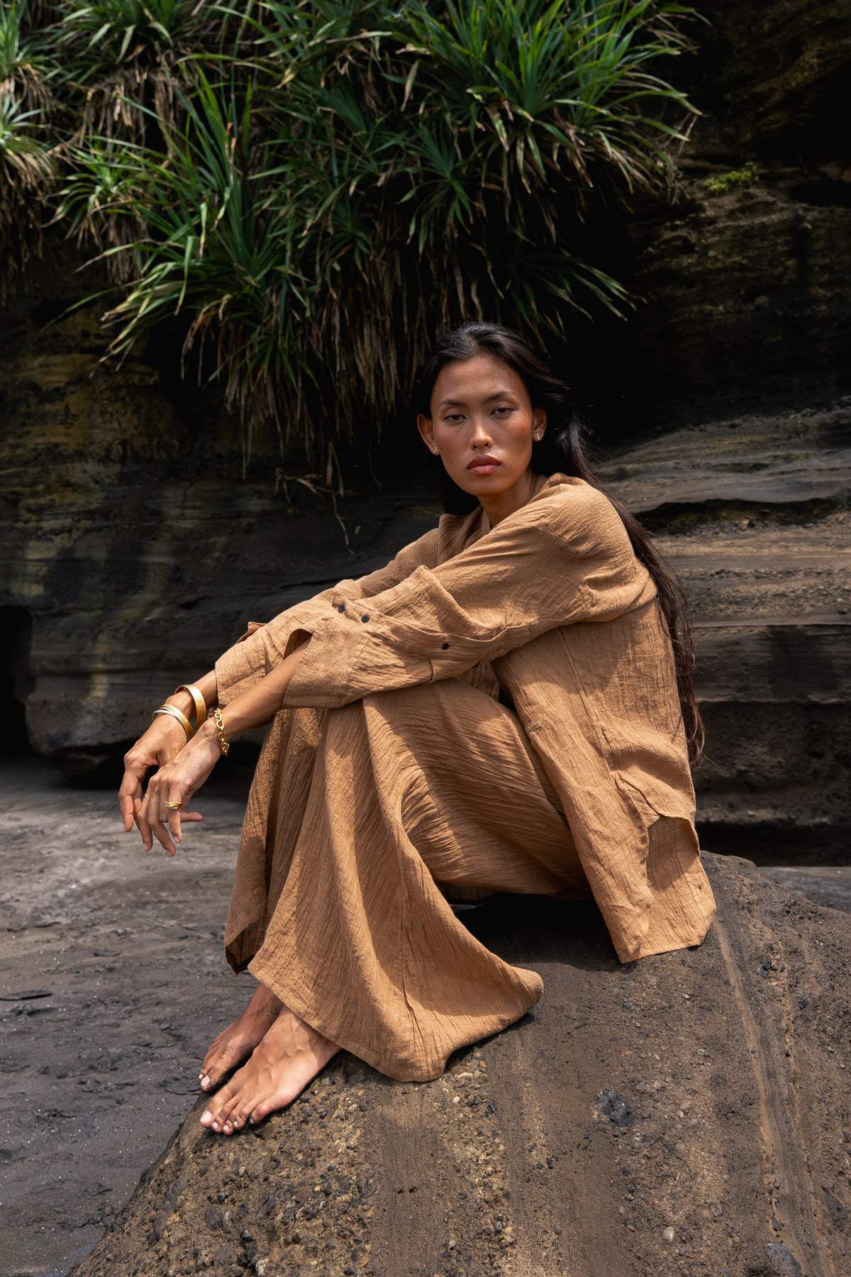 Bobbies - Crinkled oversize shirt I Walnut