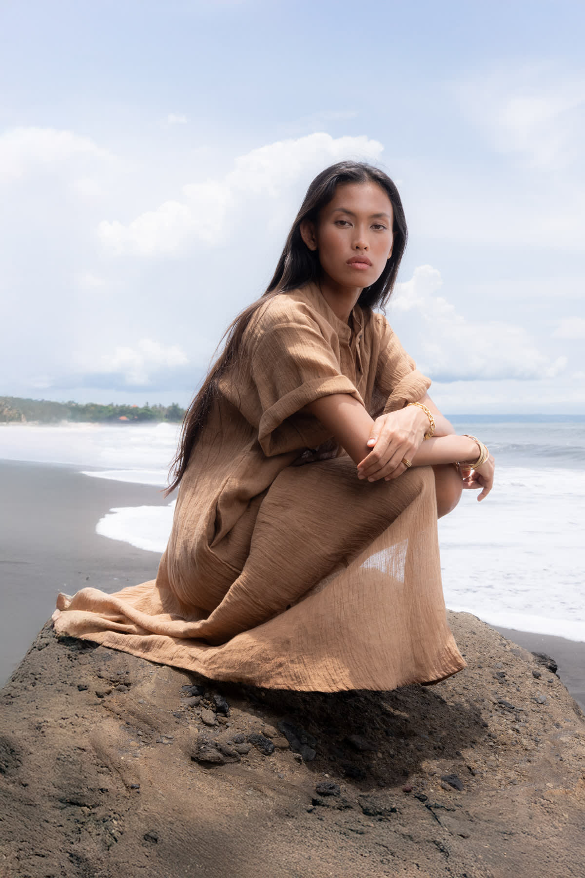 Susi - PRE-ORDER I Crinkled long kaftan I Walnut