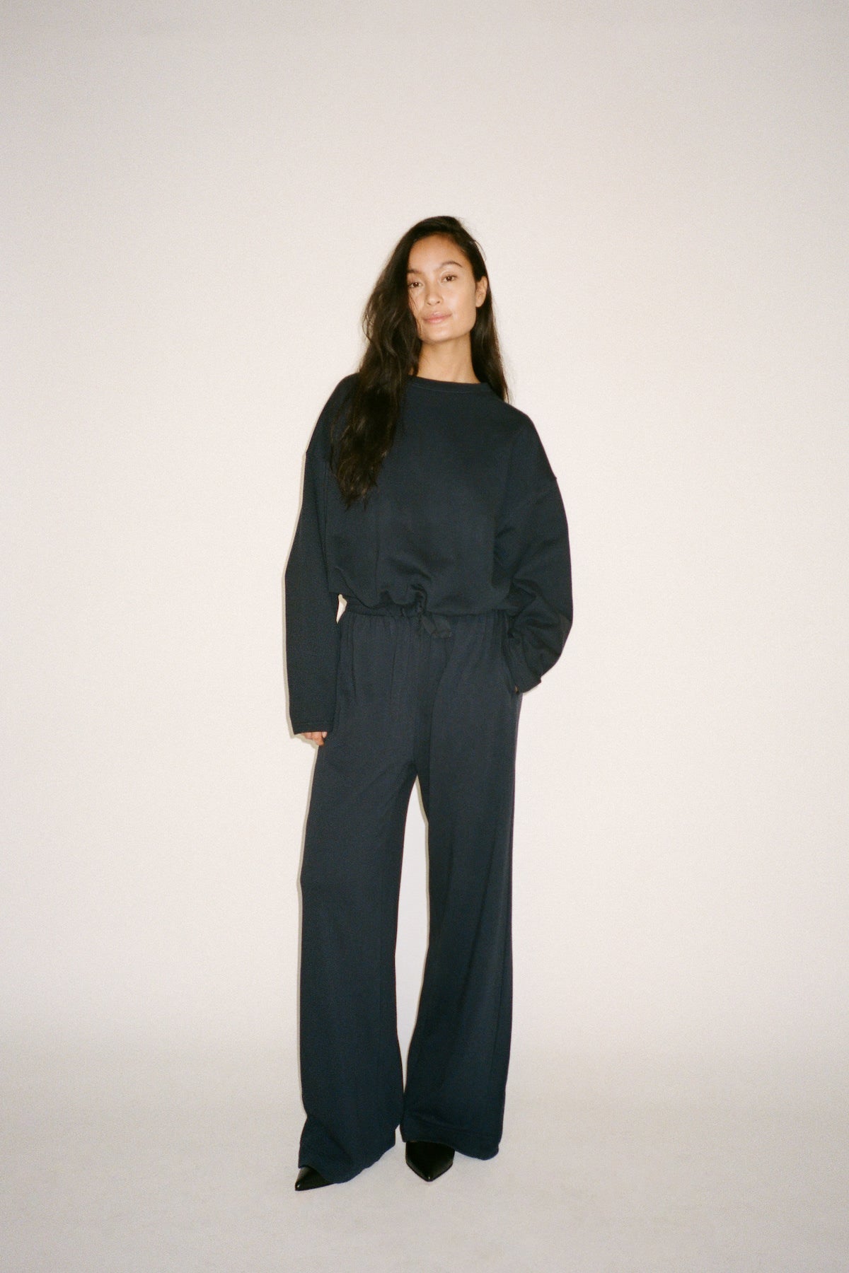 Light stretch relaxed pants - Calla I Navy