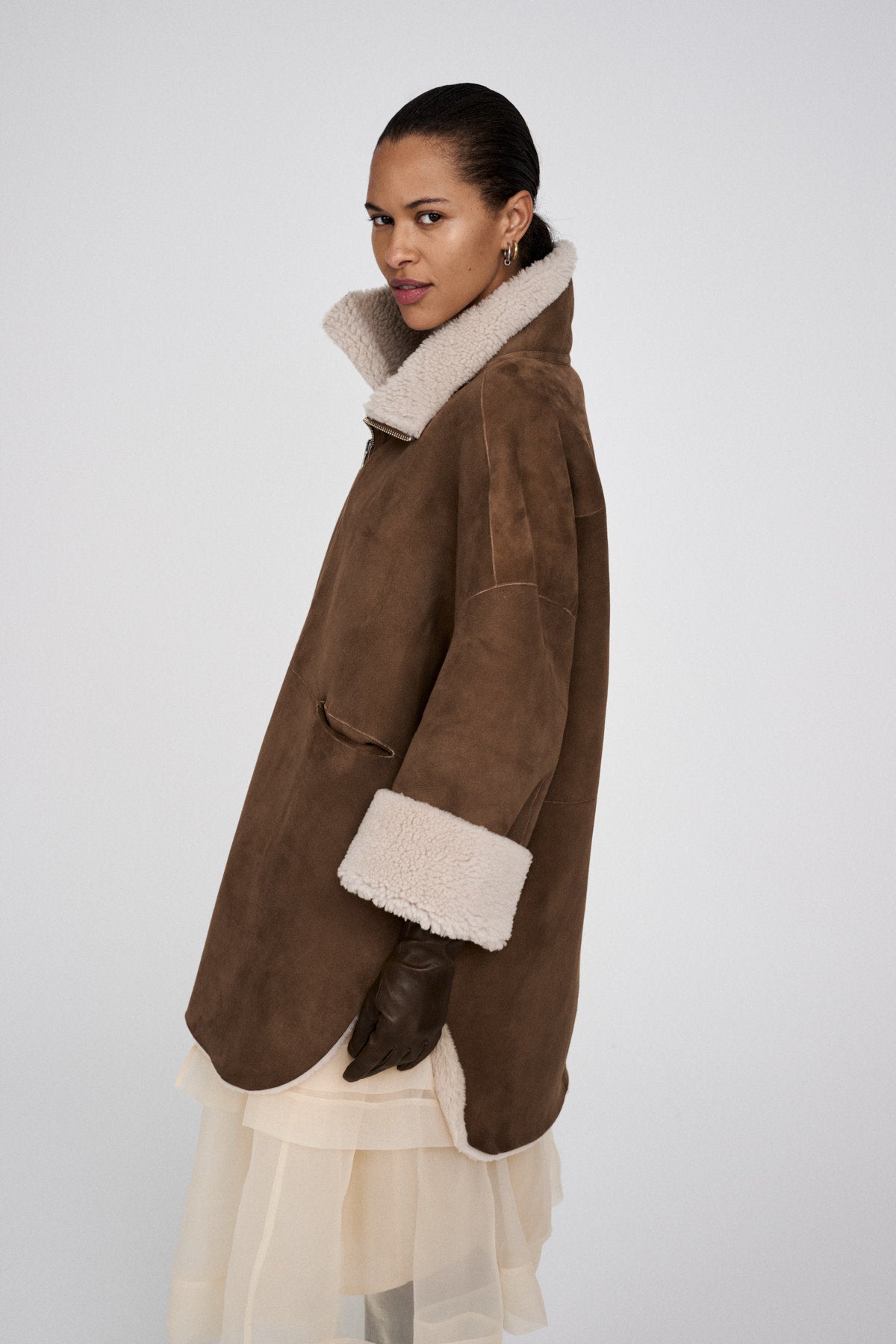 Ejsa - Shearling coat I Dark brown natural combo