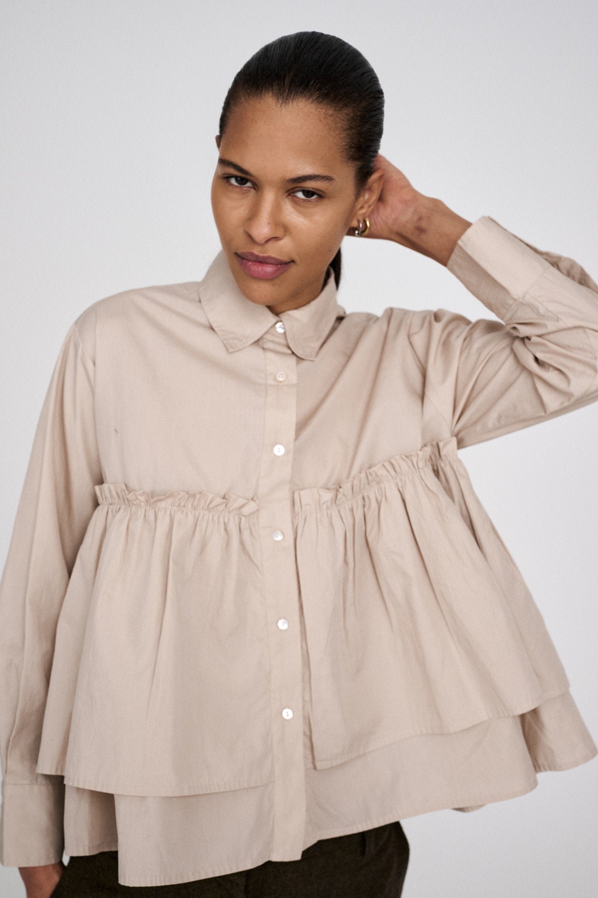 Shaker - Poplin frill shirt I Powder