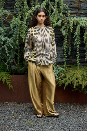 Sibyl - Ikat voile shirt I Forest pink sand